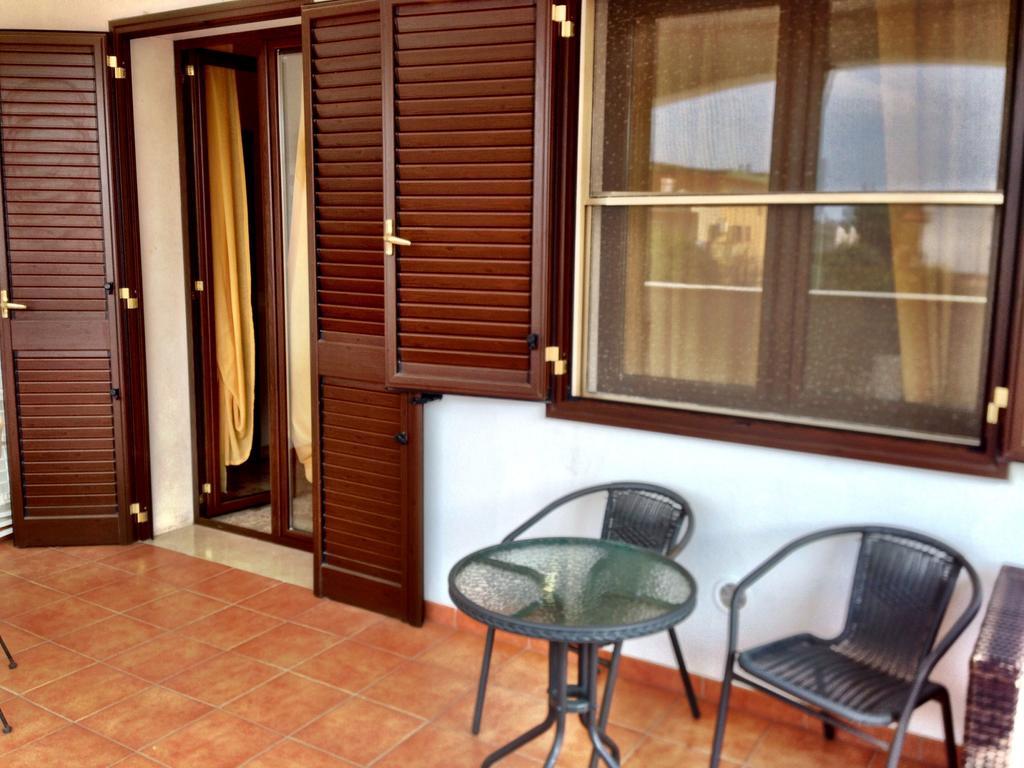 B&B Casa Bianca Taranto Exterior foto